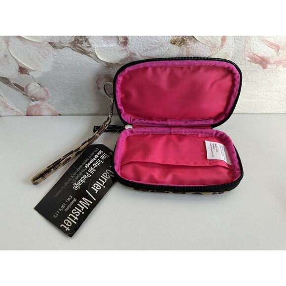 Scout women wristlet leopard print made with cotton twill size 6X3.5X1" - Picture 5 of 14